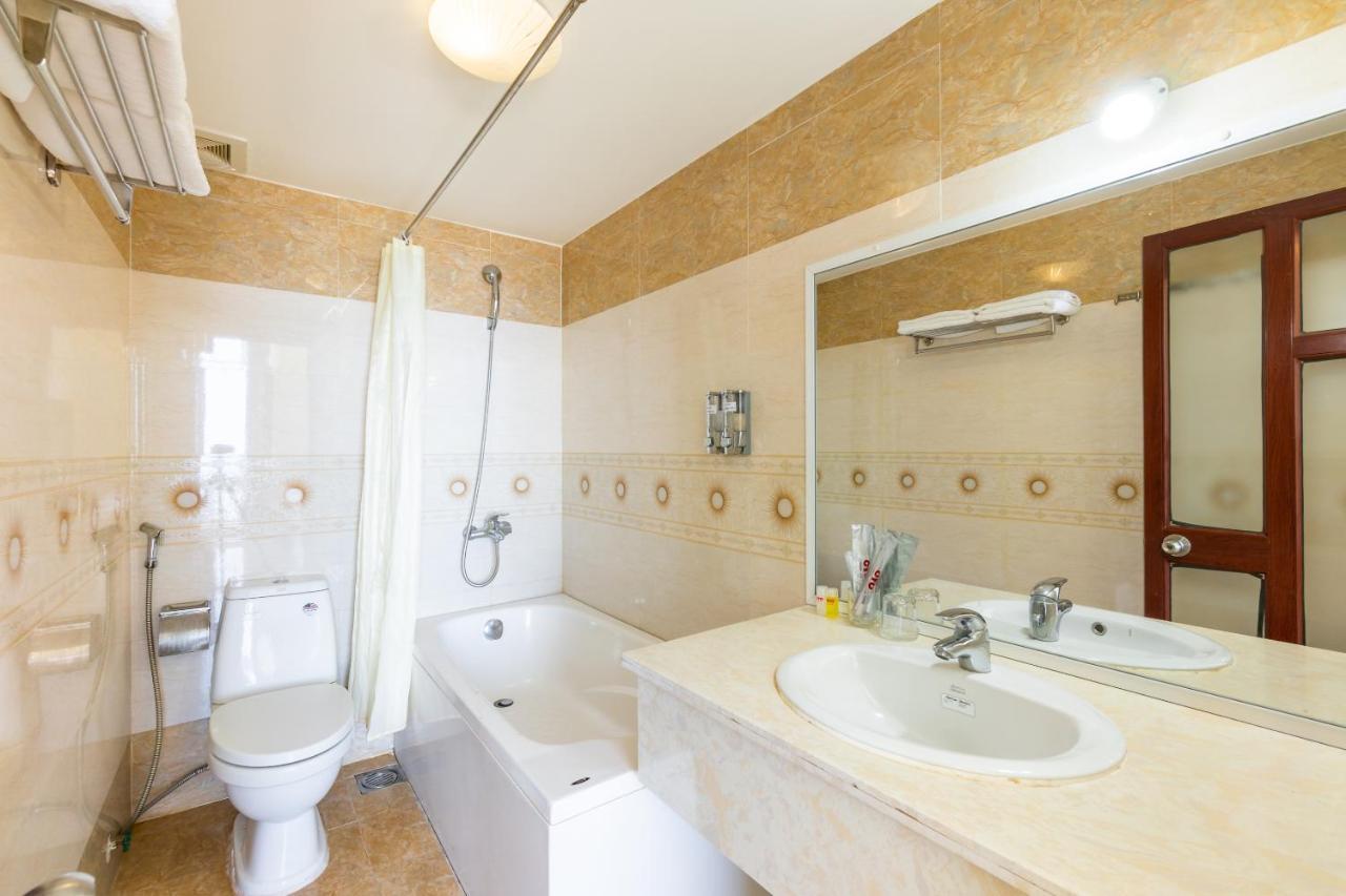 Oyo 455 Grand Bostand Hotel Da Nang Exterior photo